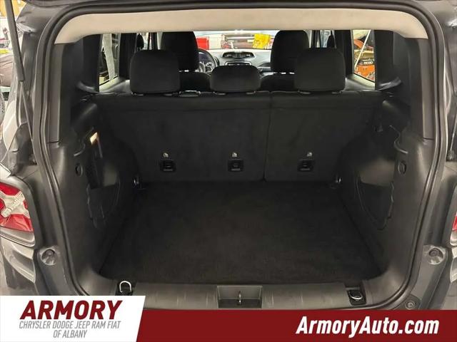 2023 Jeep Renegade Latitude 4x4