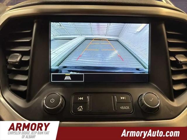 2023 GMC Acadia AWD SLT