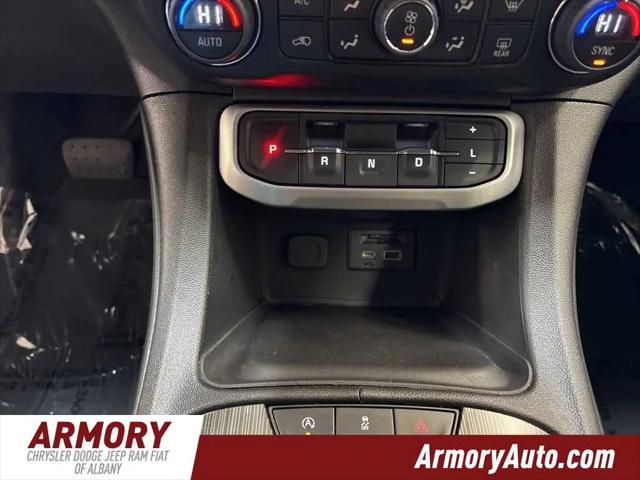 2023 GMC Acadia AWD SLT