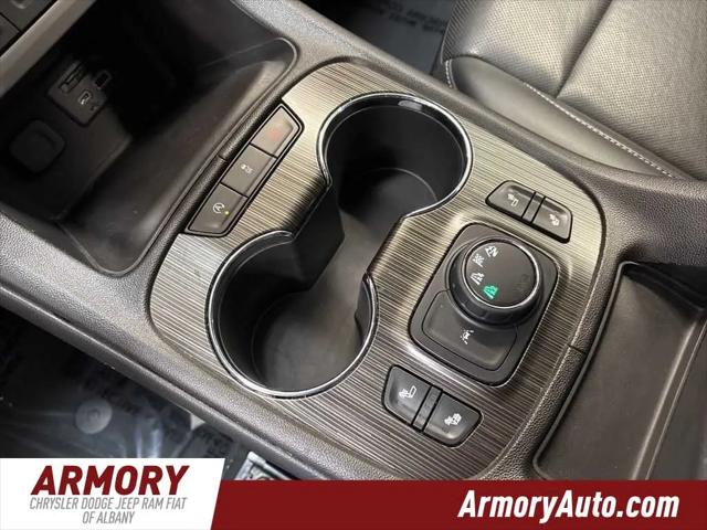 2023 GMC Acadia AWD SLT