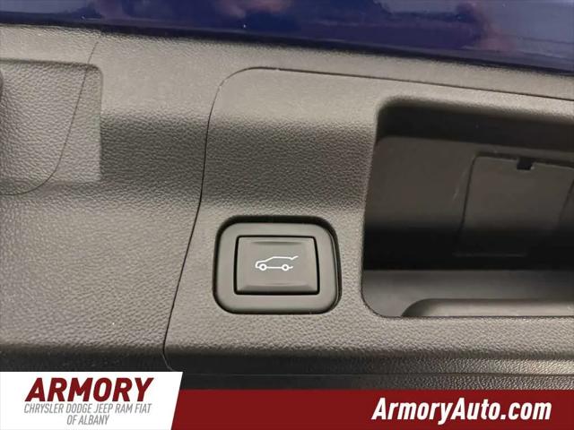 2023 GMC Acadia AWD SLT