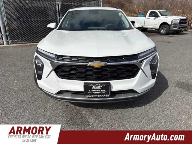 2025 Chevrolet Trax FWD LT