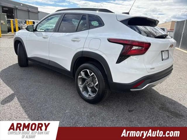 2025 Chevrolet Trax FWD LT