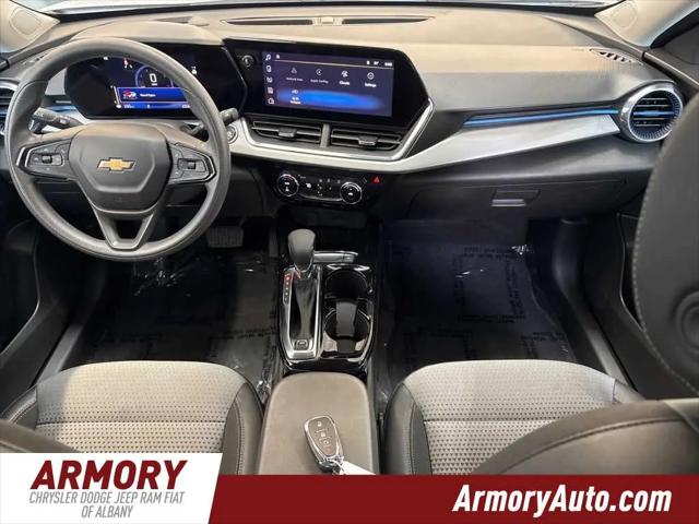 2025 Chevrolet Trax FWD LT