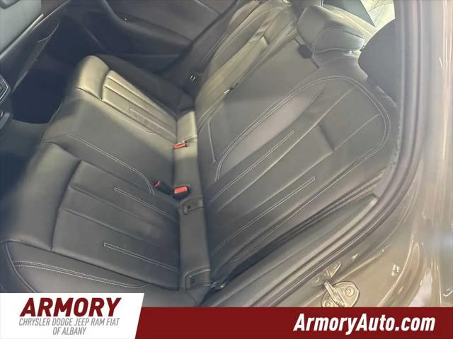2024 Audi A4 Premium Plus 45 TFSI S line quattro S tronic