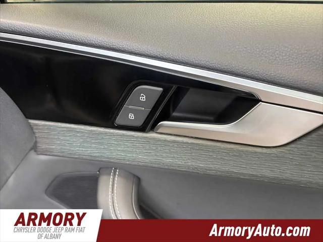 2024 Audi A4 Premium Plus 45 TFSI S line quattro S tronic