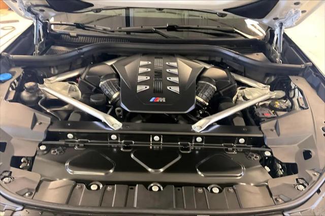 2027 BMW X6 M60i