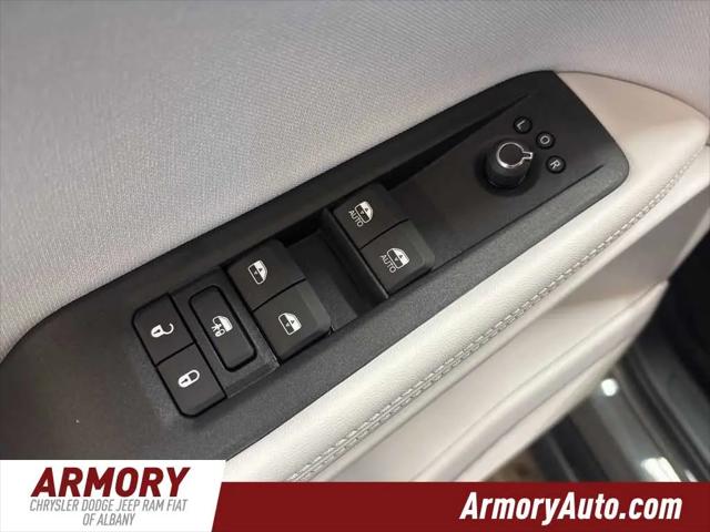 2026 Jeep Cherokee Laredo 4x4