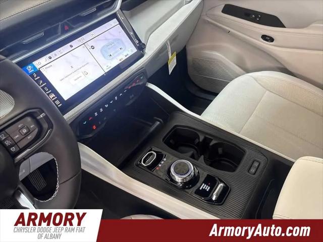 2026 Jeep Cherokee Laredo 4x4
