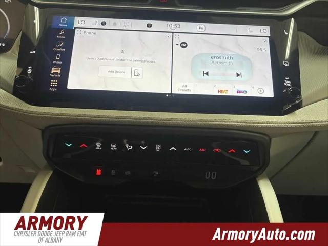 2026 Jeep Cherokee Laredo 4x4