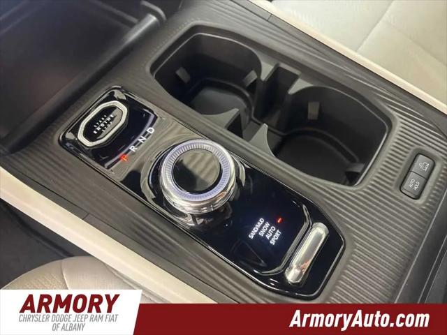 2026 Jeep Cherokee Laredo 4x4