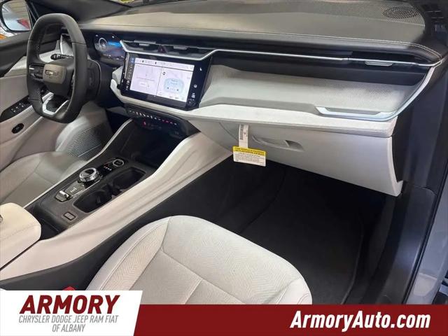 2026 Jeep Cherokee Laredo 4x4