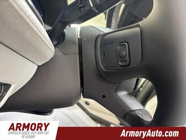 2026 Jeep Cherokee Laredo 4x4