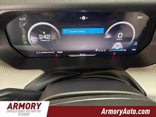 2026 Jeep Cherokee Laredo 4x4