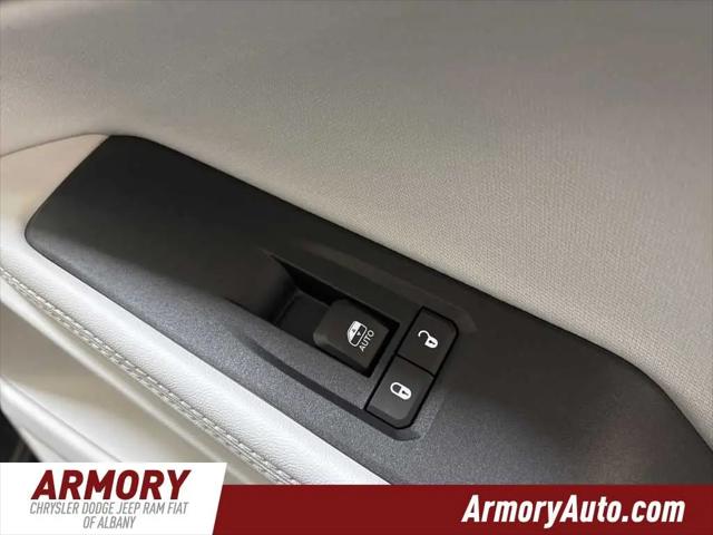 2026 Jeep Cherokee Laredo 4x4