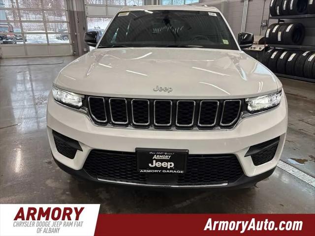 2026 Jeep Grand Cherokee Laredo 4x4
