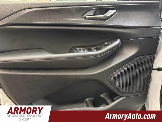 2026 Jeep Grand Cherokee Laredo 4x4