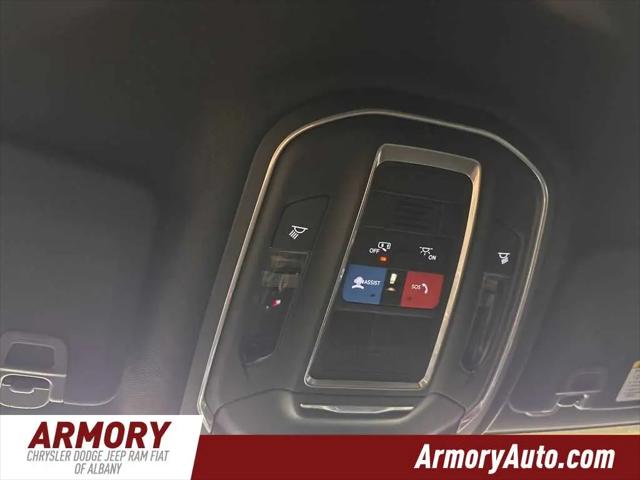 2026 Jeep Grand Cherokee Laredo 4x4