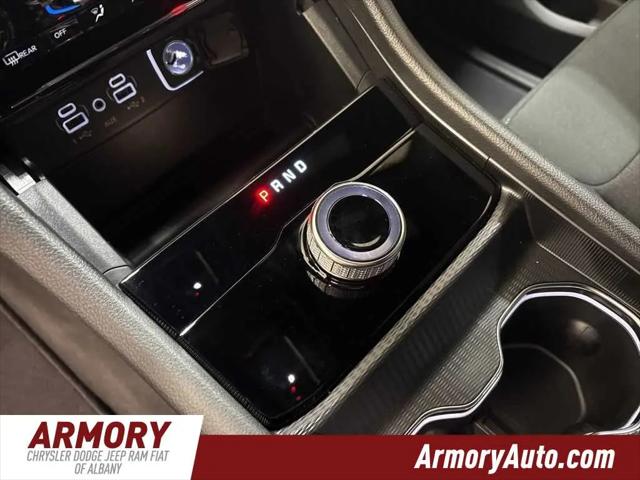 2026 Jeep Grand Cherokee Laredo 4x4
