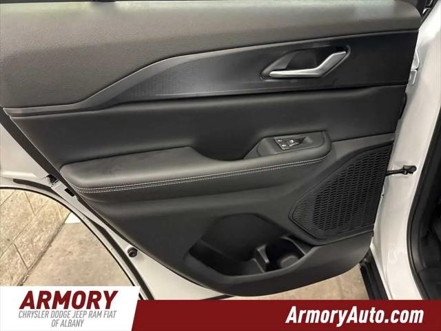2026 Jeep Grand Cherokee Laredo 4x4