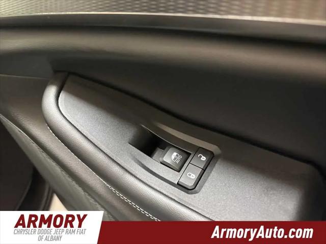 2026 Jeep Grand Cherokee Laredo 4x4
