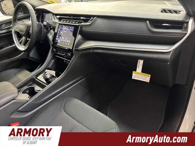 2026 Jeep Grand Cherokee Laredo 4x4