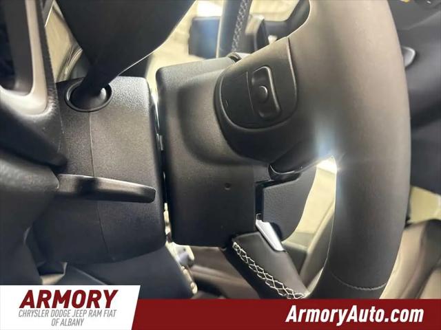2027 Chrysler Pacifica Select AWD