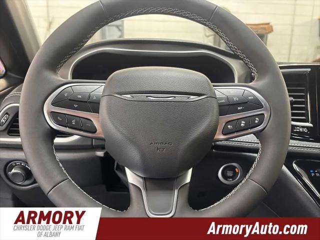 2027 Chrysler Pacifica Select AWD