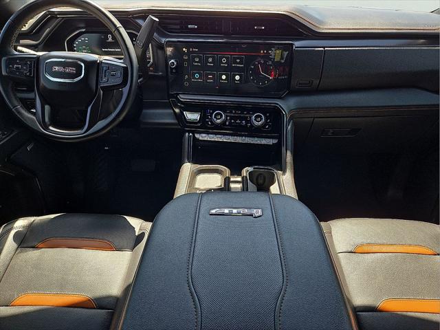 2024 GMC Sierra 2500HD 4WD Crew Cab Standard Bed AT4