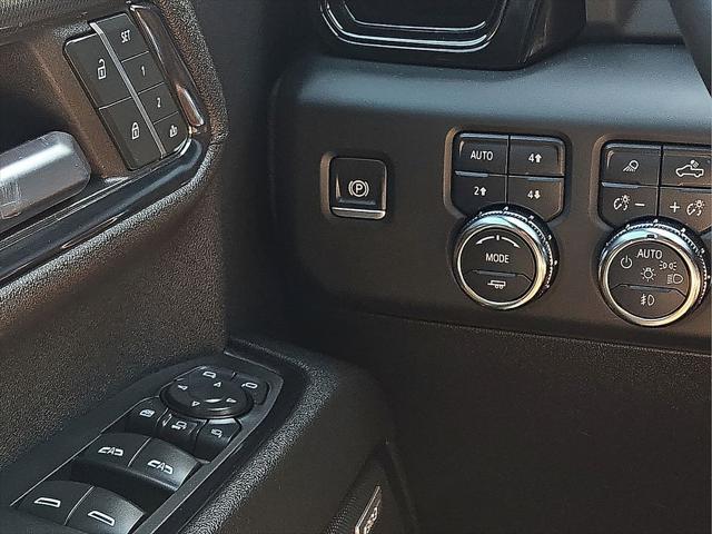 2024 GMC Sierra 2500HD 4WD Crew Cab Standard Bed AT4