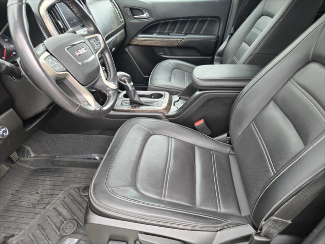 2022 GMC Canyon 4WD Crew Cab Short Box Denali