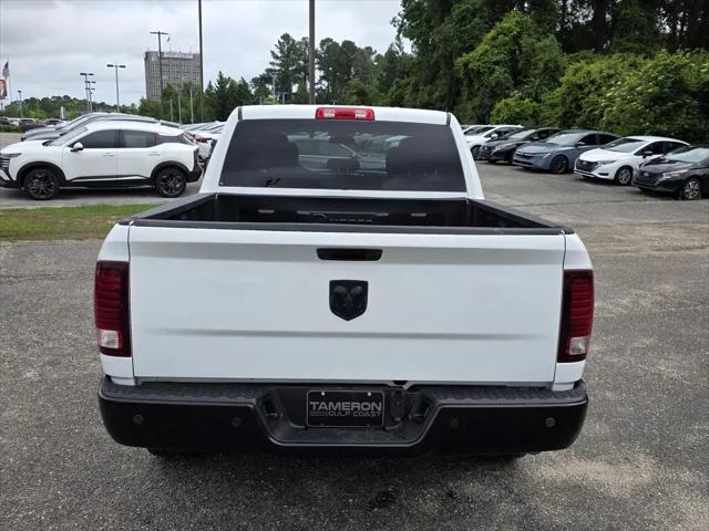 2024 Ram 1500 Classic Warlock Crew Cab 4x2 5'7" Box