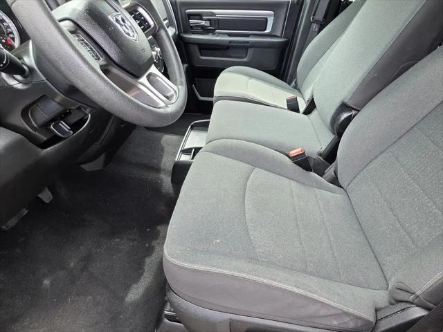2024 Ram 1500 Classic Warlock Crew Cab 4x2 5'7" Box