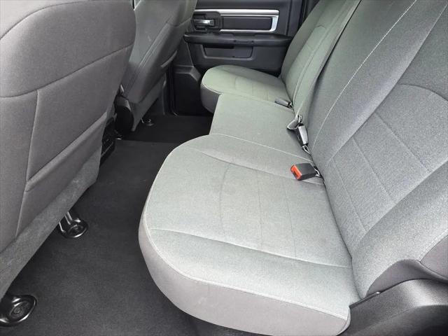 2024 Ram 1500 Classic Warlock Crew Cab 4x2 5'7" Box