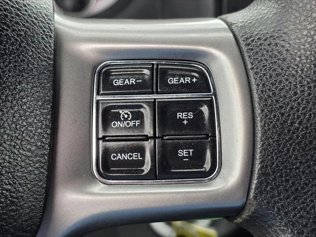 2024 Ram 1500 Classic Warlock Crew Cab 4x2 5'7" Box