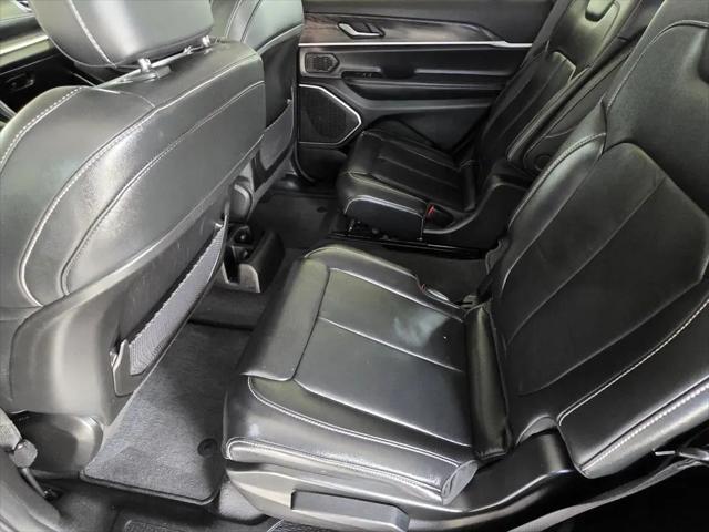 2022 Jeep Grand Cherokee L Limited 4x2