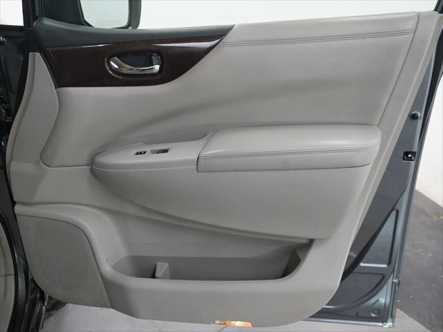 2017 Nissan Quest SV