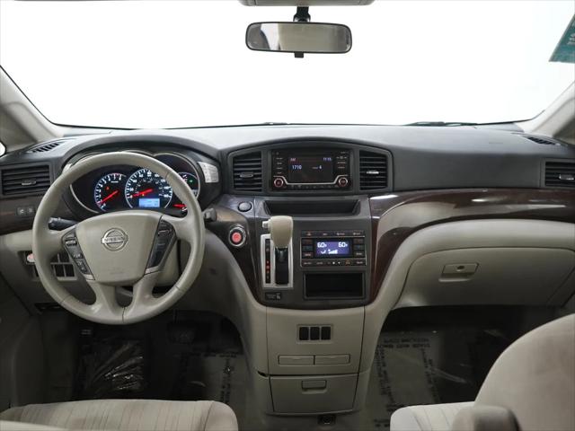 2017 Nissan Quest SV