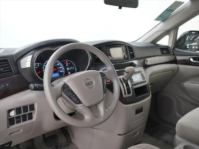 2017 Nissan Quest SV