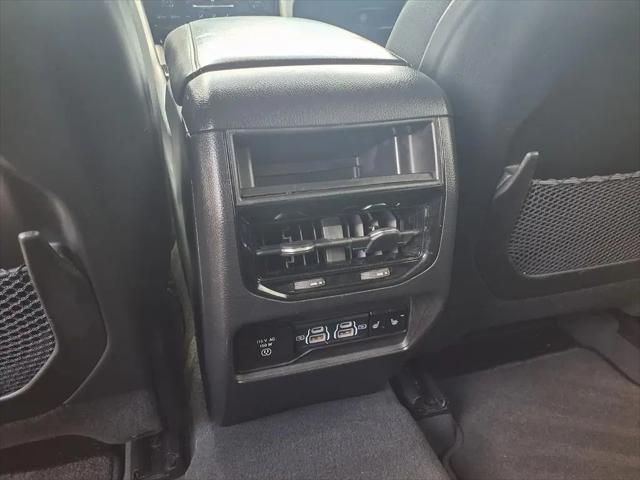 2023 Jeep Grand Cherokee Limited 4x2