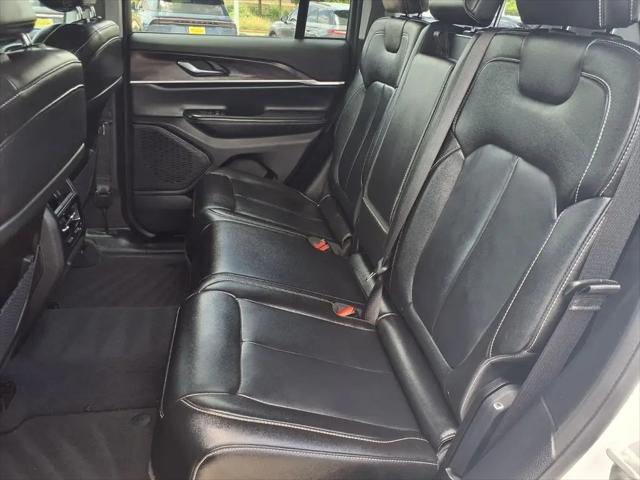 2023 Jeep Grand Cherokee Limited 4x2