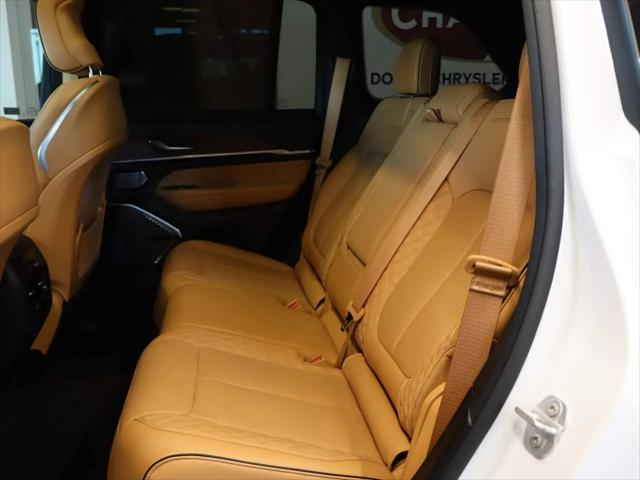 2023 Jeep Grand Cherokee Summit