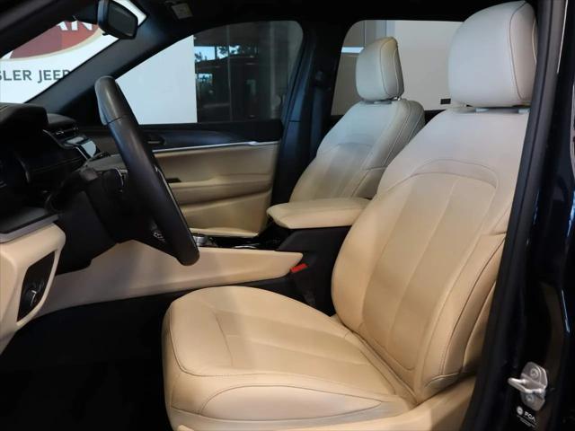 2023 Jeep Grand Cherokee L Limited 4x4