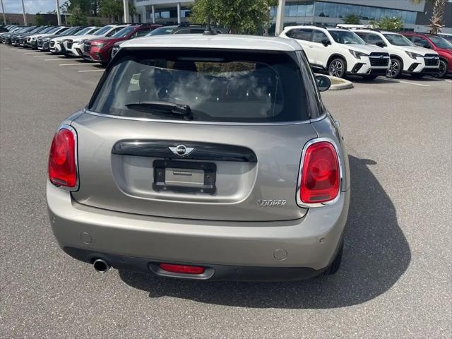 2017 MINI Hardtop Cooper