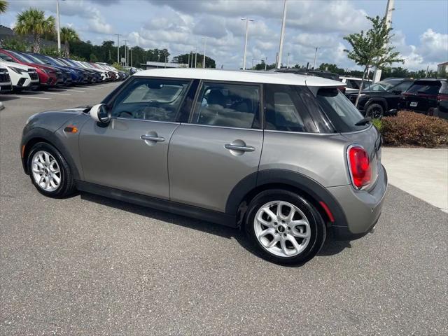 2017 MINI Hardtop Cooper