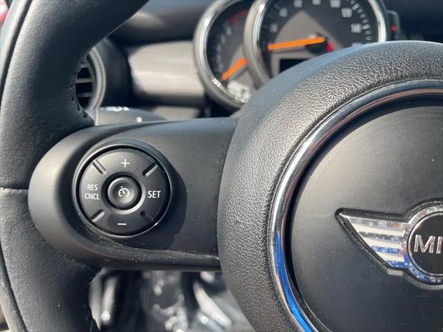 2017 MINI Hardtop Cooper