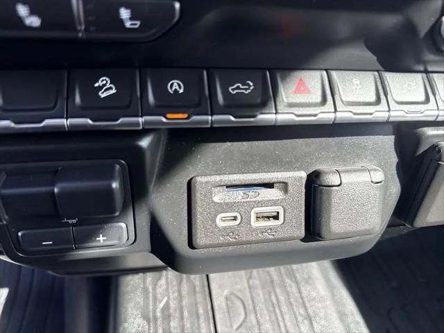 2021 GMC Sierra 1500 4WD Crew Cab Short Box SLT