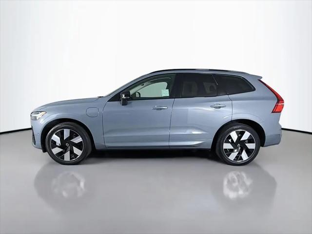 2023 Volvo XC60 Recharge T8 Plus Dark Theme