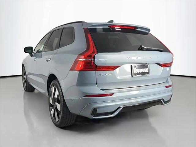 2023 Volvo XC60 Recharge T8 Plus Dark Theme