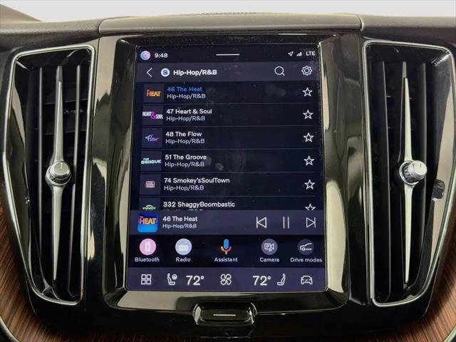 2023 Volvo XC60 Recharge T8 Plus Dark Theme